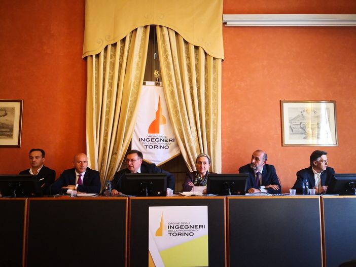 Tav, urbanistica e piano paesaggistico del Piemonte: sfida a tre davanti agli ingegneri di Torino Tav, urbanistica e piano paesaggistico del Piemonte: sfida a tre davanti agli ingegneri di Torino