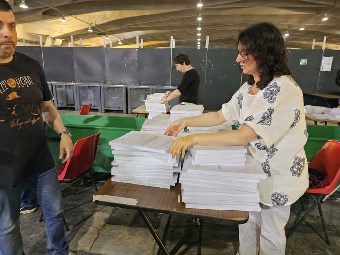 Torino a "caccia" di scrutatori e presidenti per Europee e Regionali: ecco come candidarsi Torino a "caccia" di scrutatori e presidenti per Europee e Regionali: ecco come candidarsi