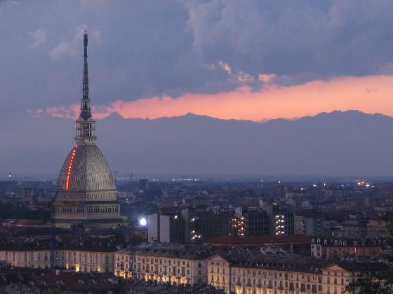 M’illumino di Meno 2022, domani Iren “spegne” le proprie sedi. A Torino sospesa l'illuminazione della Mole M’illumino di Meno 2022, domani Iren “spegne” le proprie sedi. A Torino sospesa l'illuminazione della Mole