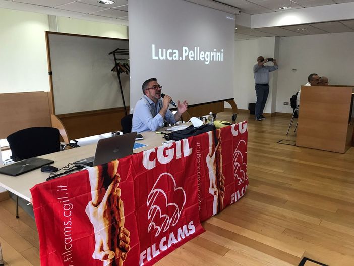 Grande distribuzione, quale futuro? A Torino lo spettro dell’E-Commerce e dei franchising aleggia sui lavoratori [VIDEO]