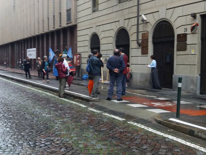 Una campana per &quot;svegliare&quot; la Corte dei Conti di Torino: &quot;Il debito non dorme&quot;