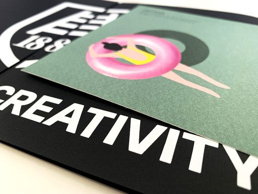 La difesa dell'ambiente finisce anche sotto l'albero di Natale: alla scoperta dei packaging sostenibili