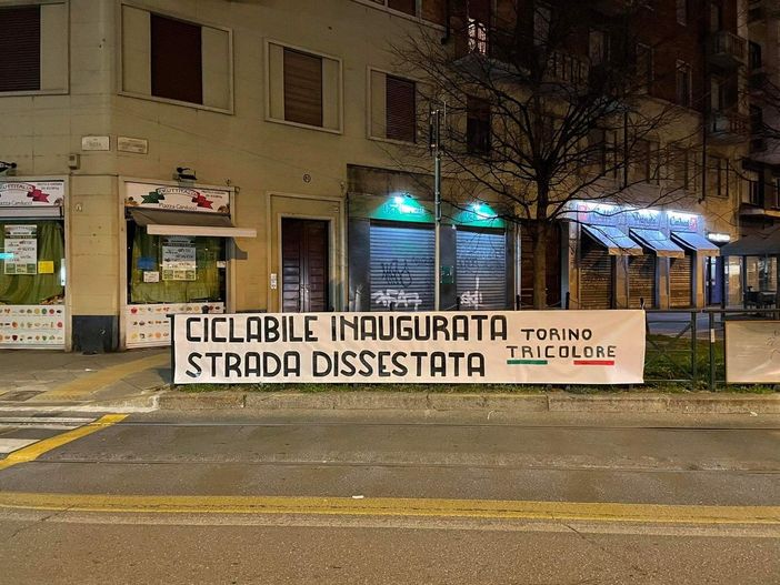 striscione di protesta