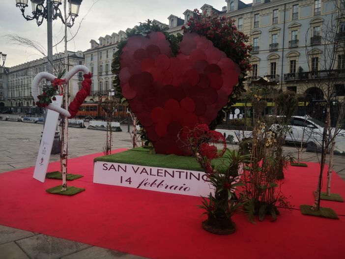 Il cuore di San Valentino torna in piazza San Carlo Il cuore di San Valentino torna in piazza San Carlo