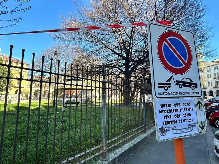 Ciak si gira in piazza Carlo Felice: le riprese da mercoledì a venerdì Ciak si gira in piazza Carlo Felice: le riprese da mercoledì a venerdì