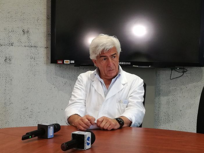 Un'ondata di affetto per adottare Giovannino, il piccolo abbandonato da mesi al Sant'Anna perché molto malato [VIDEO]