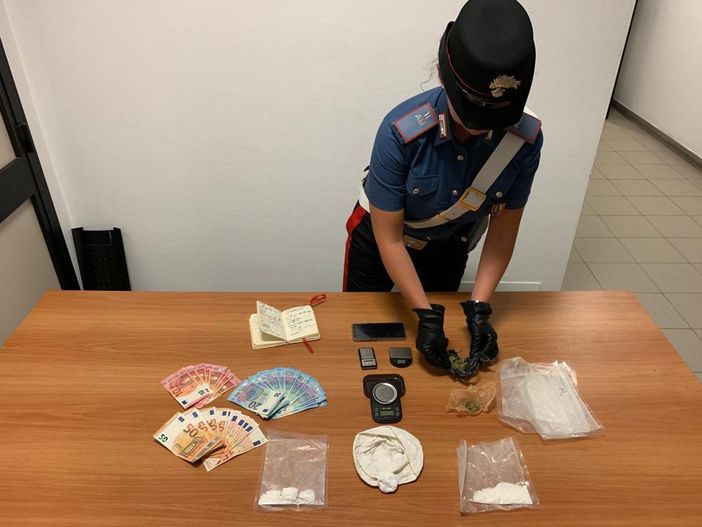 A Brandizzo in manette pusher in &quot;gonnella&quot;