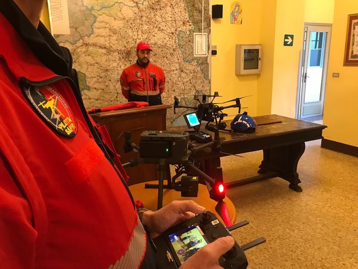 droni di arpa e carabinieri droni di arpa e carabinieri