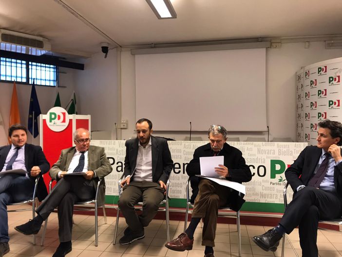 Edilizia sanitaria, Pd contro la Giunta Cirio: “Bocciata, rischiamo che i progetti vadano persi”. Icardi replica: ''Serve una torre psichiatrica per la sinistra''