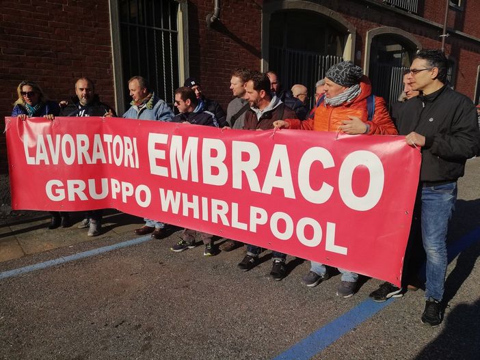 Ex Embraco, nuovo appello dei lavoratori: "Basta false promesse, vogliamo garanzie per tutti"