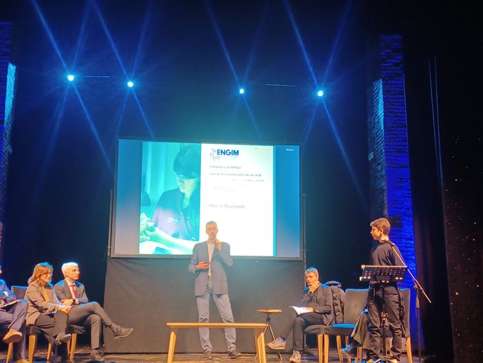 Evento "Formarsi è un'impresa", Favaro: "Il tema della formazione dei giovani fondamentale per noi" Evento "Formarsi è un'impresa", Favaro: "Il tema della formazione dei giovani fondamentale per noi"