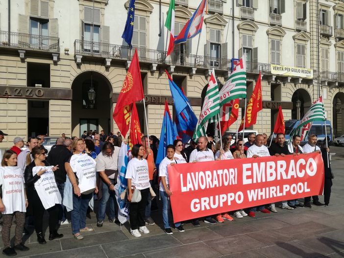 Ex Embraco, la pazienza si sta esaurendo: "Il Mise deve convocarci" Ex Embraco, la pazienza si sta esaurendo: "Il Mise deve convocarci"