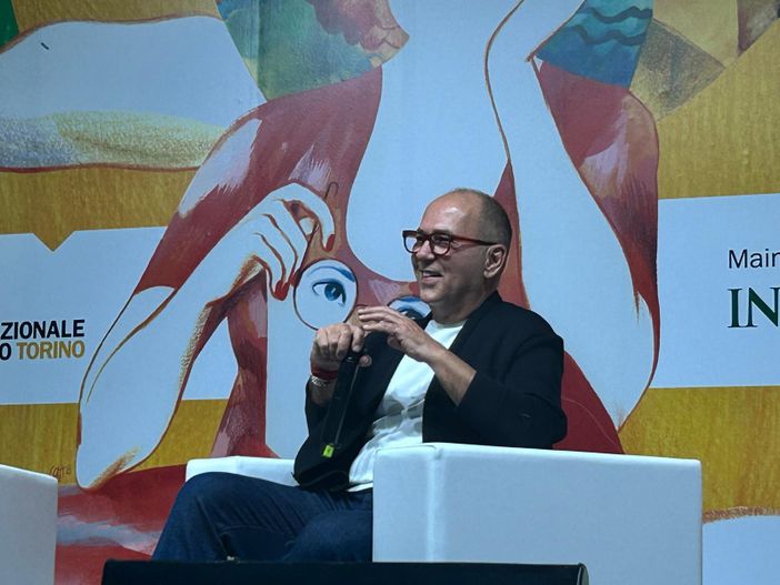 Ferzan Özpetek incanta il Salone con il dolce ricordo della madre