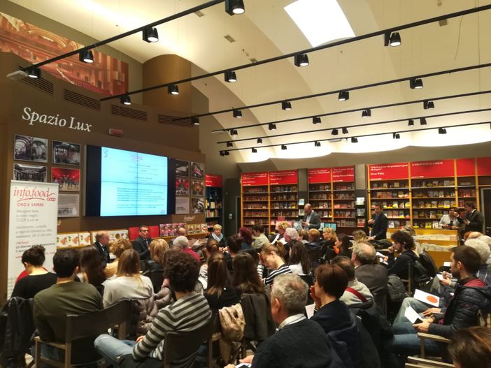 Fare la spesa accompagnati dai dietisti: all'Ipercoop arriva il servizio Info.food