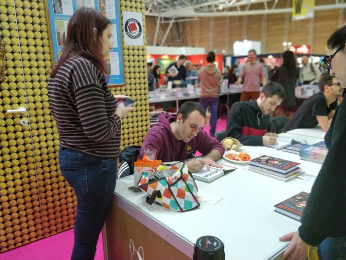 Zerocalcare al Salone del libro: "Altaforte? La decisione presa è la piú logica" Zerocalcare al Salone del libro: "Altaforte? La decisione presa è la piú logica"