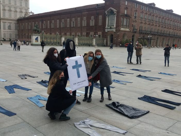 flash-mob break the silence