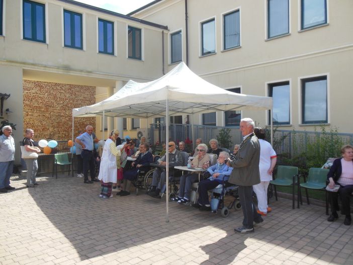 La donazione della Fondazione Arnaud per la Croce Bianca di Volpiano