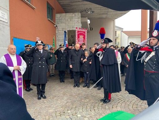 foto funerale castelnuovo