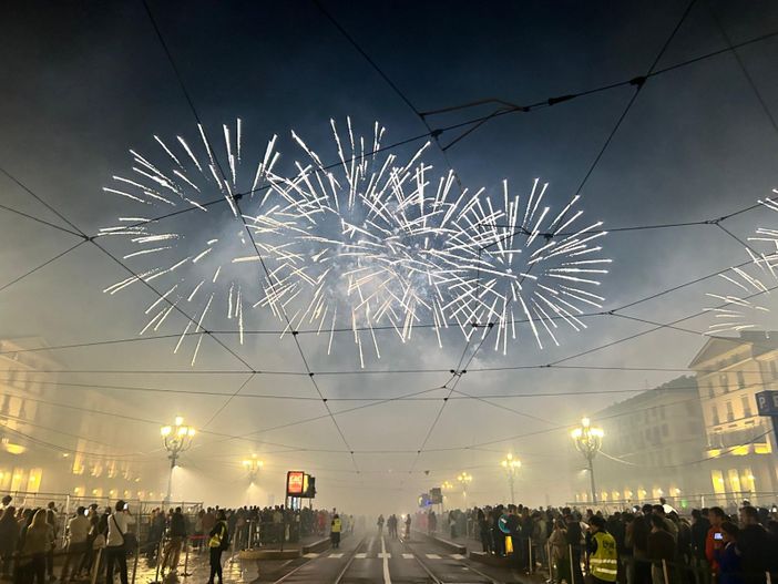 Dal Farò alle sfilate storiche: Torino dà il via a San Giovanni. Il 24 i fuochi d'artificio Dal Farò alle sfilate storiche: Torino dà il via a San Giovanni. Il 24 i fuochi d'artificio