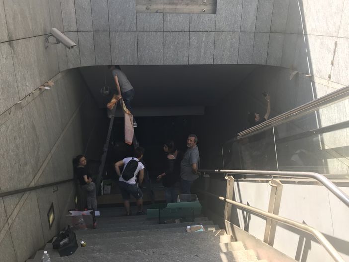 Gatto intrappolato nella metropolitana di Re Umberto, in arrivo i tecnici Gtt: gli aggiornamenti (VIDEO)