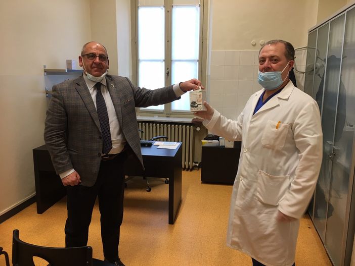 Coronavirus, Gavazza (Lega) dona mascherine e saturimetri a commercianti e Comuni del territorio Chivassese [FOTO e VIDEO]
