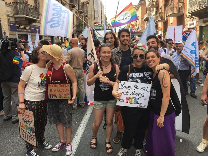Il Pd al Torino Pride: "Ci opponiamo alle politiche di questo tempo" Il Pd al Torino Pride: "Ci opponiamo alle politiche di questo tempo"