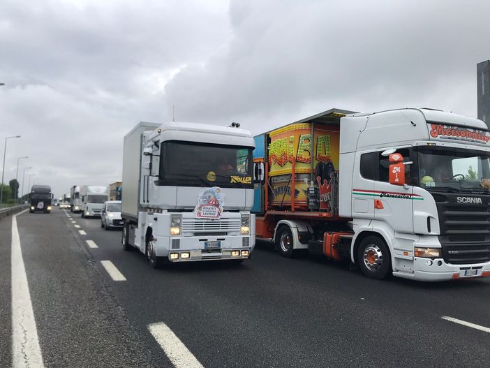 Giostrai in protesta Giostrai in protesta