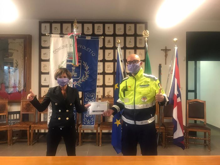 A Givoletto mascherine per tutti gli abitanti: le ha donate la Diastar, azienda torinese