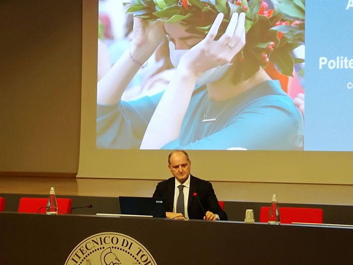 Saracco: "La sfida è cambiare il modello didattico" Saracco: "La sfida è cambiare il modello didattico"