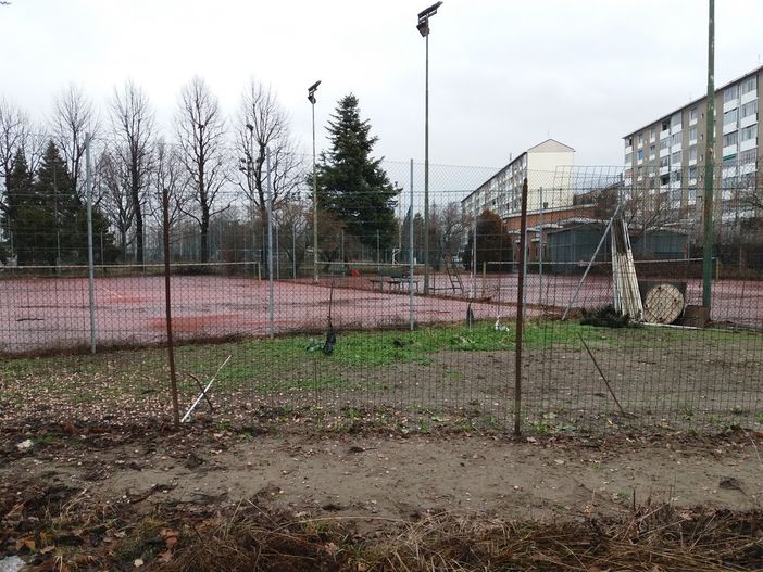 Mirafiori Sud, un bando per la rinascita dell'impianto sportivo Roveda (FOTO)