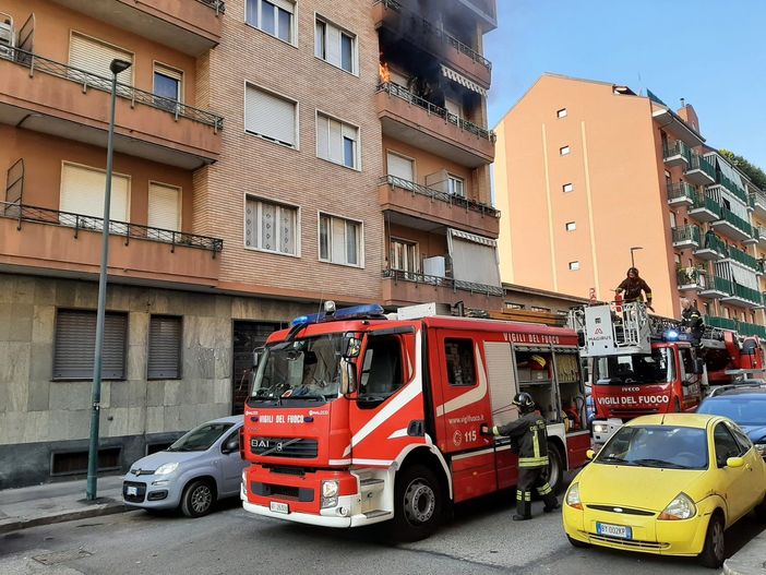 Incendio in via Colautti