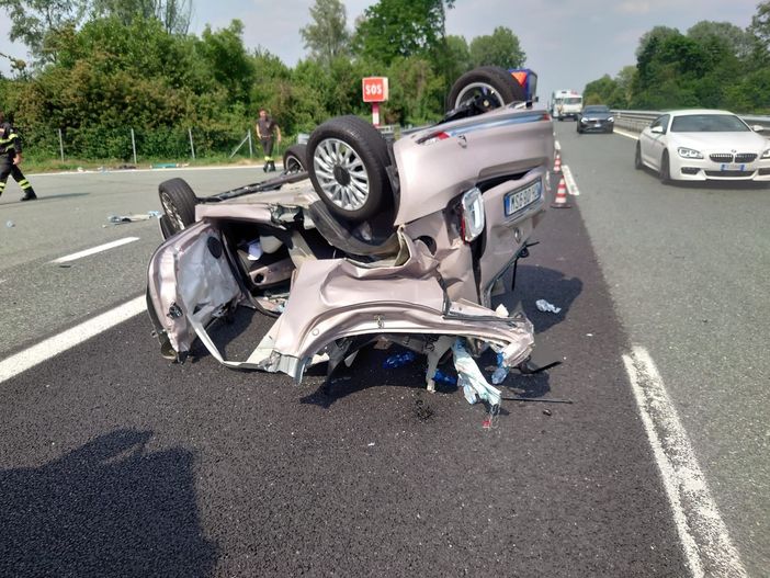 Tamponamenti tra auto e tir tra Volpiano e Settimo, sulla Torino-Aosta: due feriti
