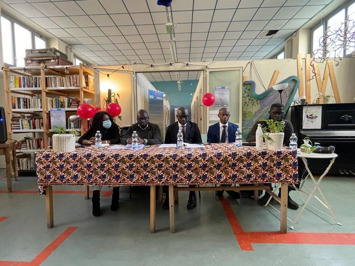 console del senegal e tavolo