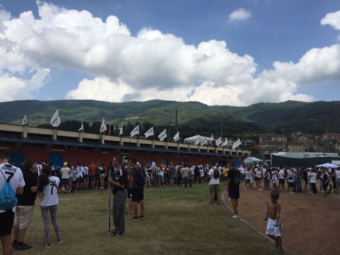 Villar Perosa si apre per accogliere la Juventus