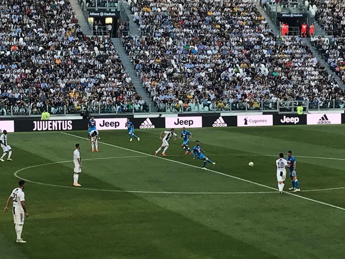 La Juve gode con Mandzukic e Bonucci: Napoli ko 3-1 La Juve gode con Mandzukic e Bonucci: Napoli ko 3-1