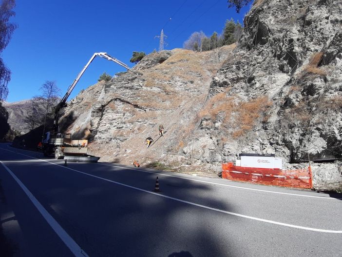 Avviata da Anas la manutenzione delle pendici lungo le statali 335 "di Bardonecchia" e 24 "del Monginevro" Avviata da Anas la manutenzione delle pendici lungo le statali 335 "di Bardonecchia" e 24 "del Monginevro"