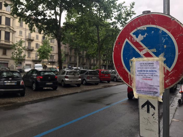 Torino, la fase 2 rivoluziona i controviali: “priorità ciclabile” e 20 km/h di limite massimo [FOTO]