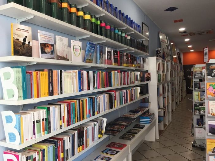 Librerie, dalla Regione un bonus di 2.000 euro per la valorizzazione dell’editoria piemontese Librerie, dalla Regione un bonus di 2.000 euro per la valorizzazione dell’editoria piemontese