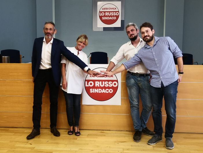 Volt entra nella civica "Lo Russo sindaco": il 30enne Stefano Calderan fa ticket con la capogruppo Apollonio Volt entra nella civica "Lo Russo sindaco": il 30enne Stefano Calderan fa ticket con la capogruppo Apollonio