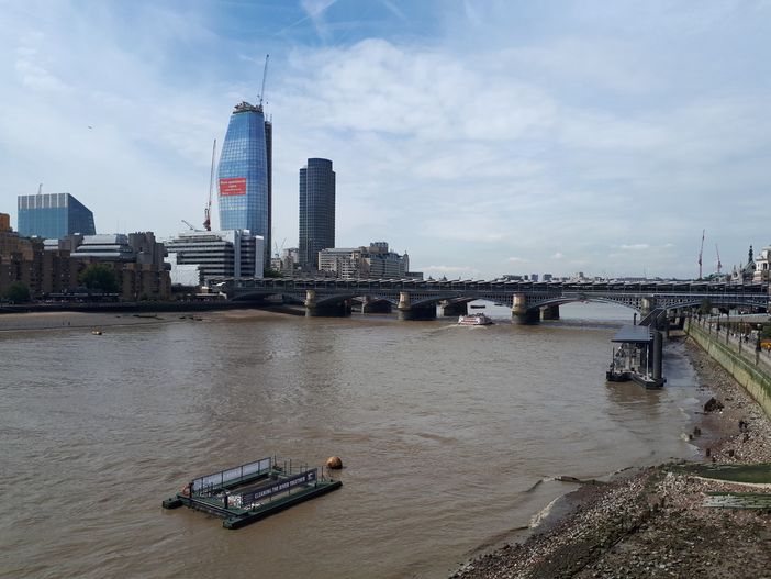 Lavapiatti a Londra, in Italia mai! Lavapiatti a Londra, in Italia mai!