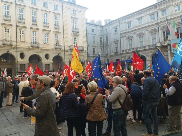 La manifestazione "Mai più fascismi" lo scorso ottobre in piazza Palazzo di Città, a Torino La manifestazione "Mai più fascismi" lo scorso ottobre in piazza Palazzo di Città, a Torino