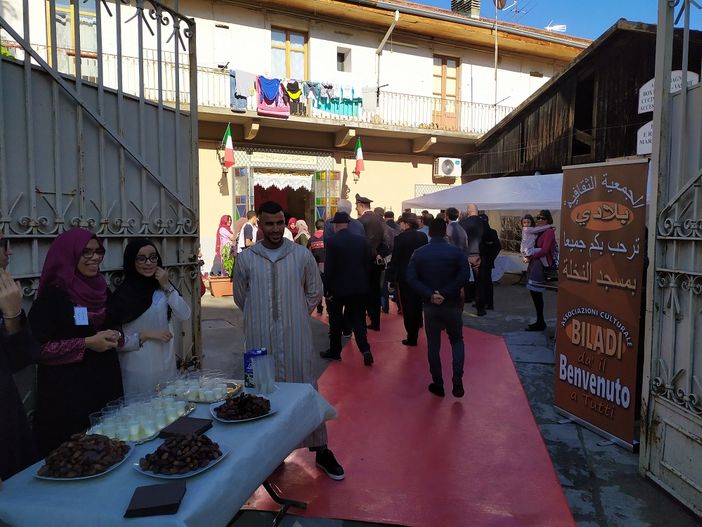 San Donato, aperta la moschea La Palma: “Luogo di dialogo e confronto” (FOTO e VIDEO) San Donato, aperta la moschea La Palma: “Luogo di dialogo e confronto” (FOTO e VIDEO)