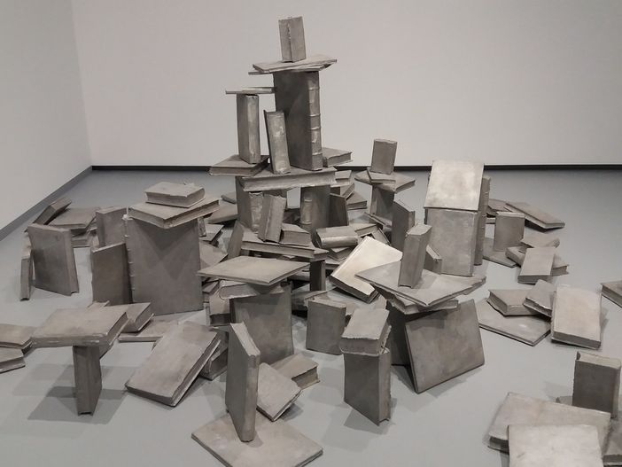 Alla GAM un nuovo allestimento per le collezioni contemporanee, tra pittura e scultura