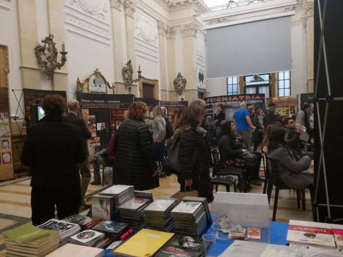 La mostra multimediale itinerante Psichiatria e Diritti Umani arriva a Torino La mostra multimediale itinerante Psichiatria e Diritti Umani arriva a Torino