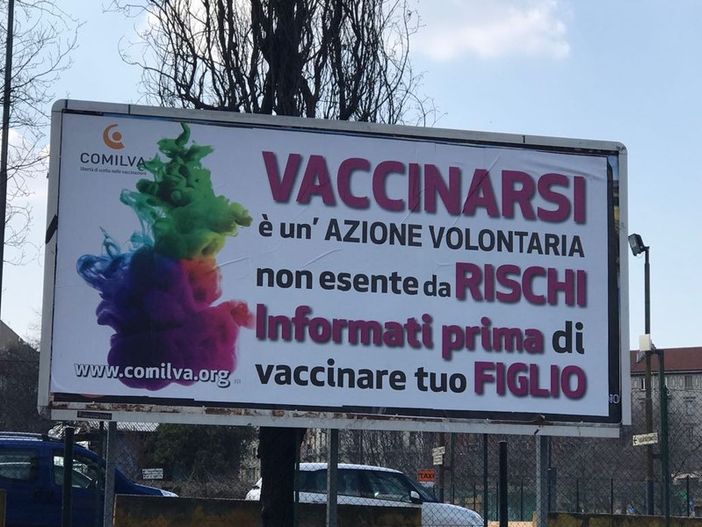 Ivrea, la mamma delle due bimbe non vaccinate: &quot;Continuerò la mia protesta finché non saranno ammesse a scuola&quot;