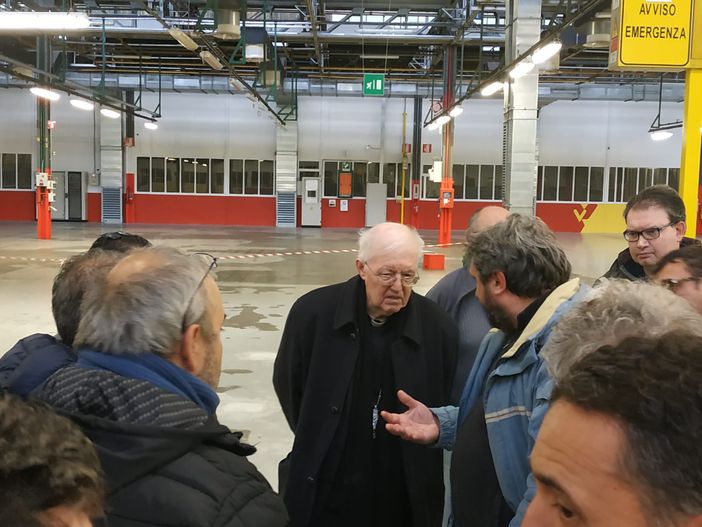 Nosiglia all'interno dello stabilimento di Riva di Chieri Nosiglia all'interno dello stabilimento di Riva di Chieri