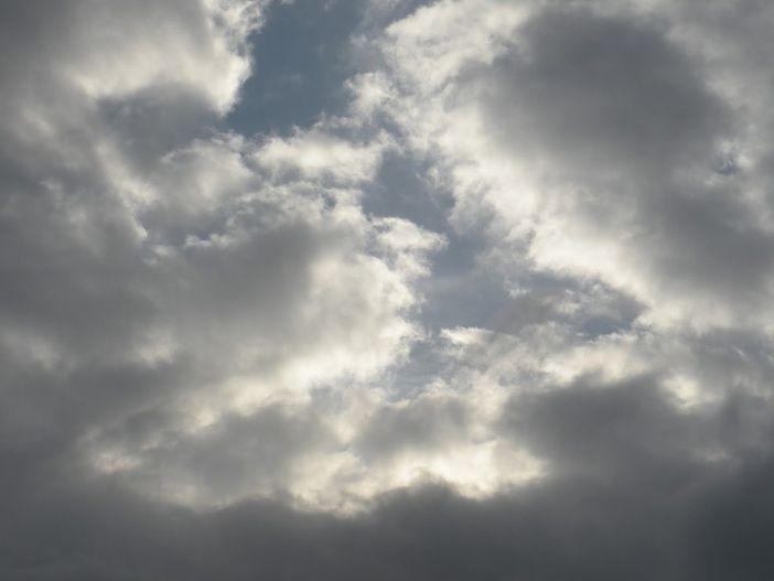 Oggi ancora maltempo diffuso, ma in miglioramento dalla serata