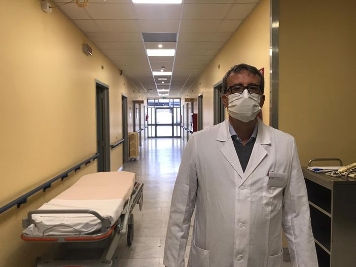 L’Oftalmico apre un nuovo reparto: oggi entrano i primi pazienti al secondo piano del Covid-Hospital L’Oftalmico apre un nuovo reparto: oggi entrano i primi pazienti al secondo piano del Covid-Hospital