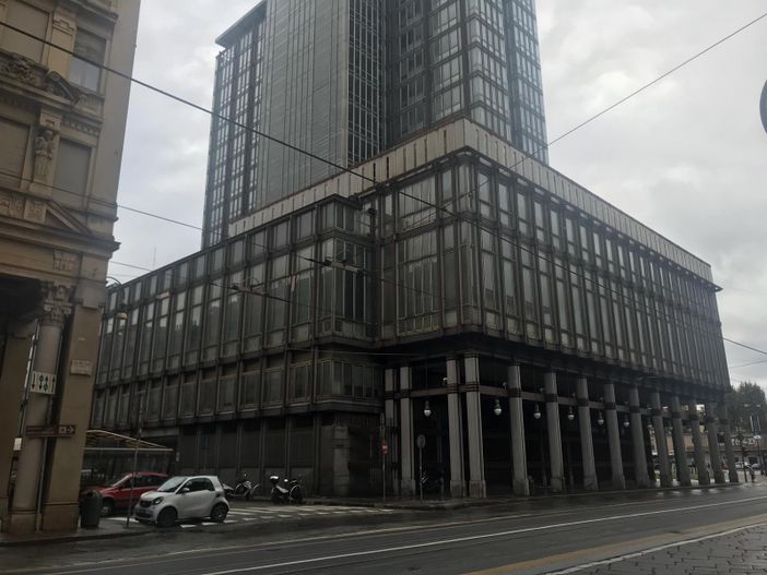 Dopo lo stop per il Covid, torna in vendita il grattacielo Rai di Torino