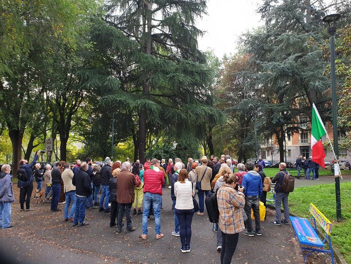 inaugurazione panchina per la pace